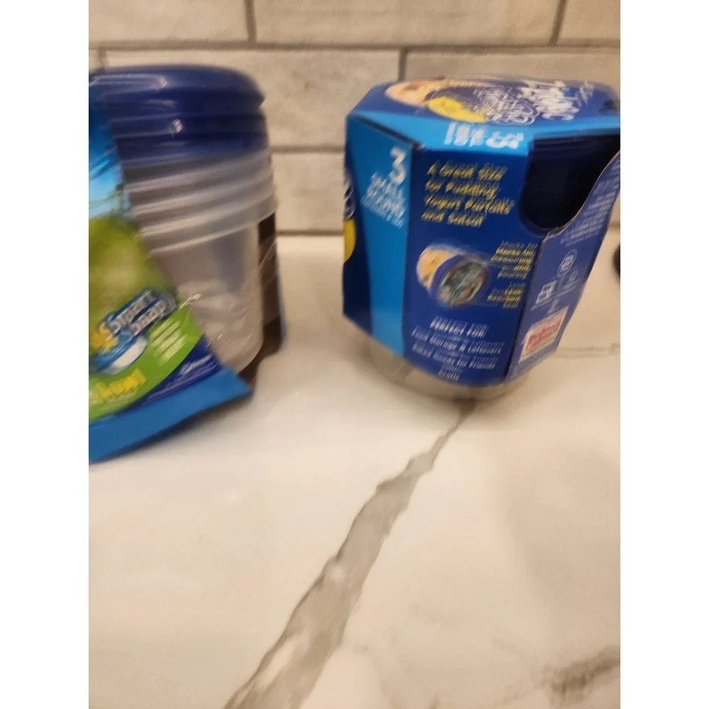 Lot of‎ 2 -Ziploc Twist n Loc 3-Pack Small Round & 4-Pack Med Smart Snap Bowls